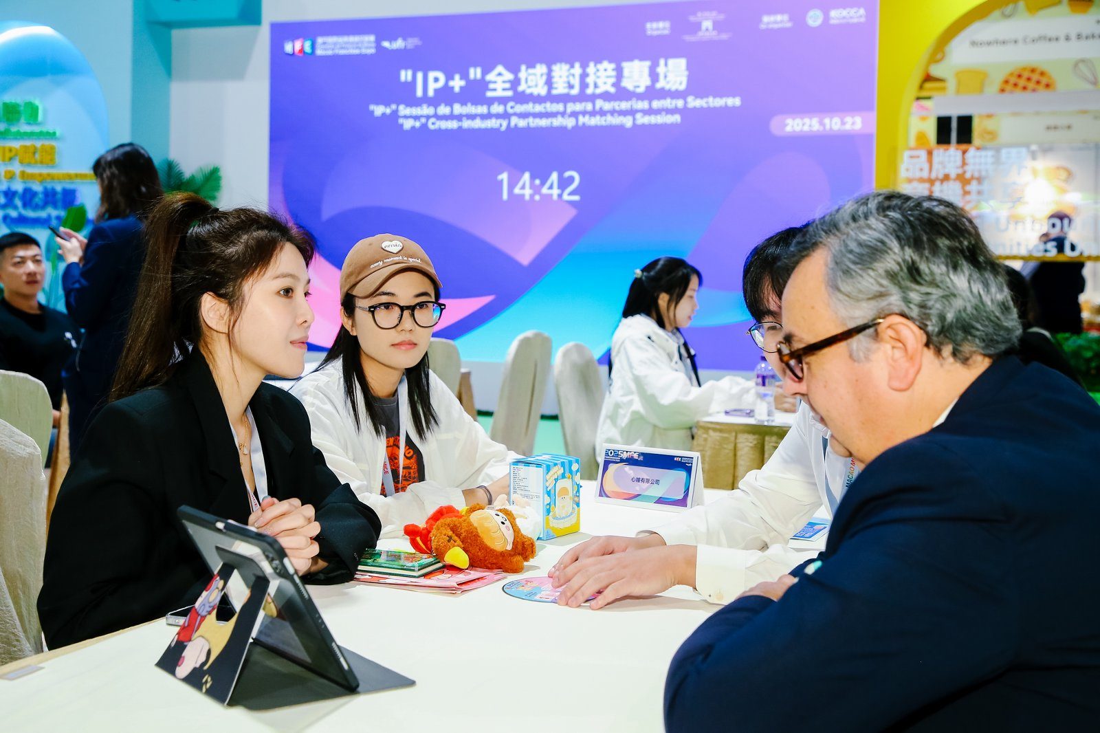 The three-exhibition platform promotes diversified, cross-sector co-operation between Chinese and Portuguese-speaking country enterprises